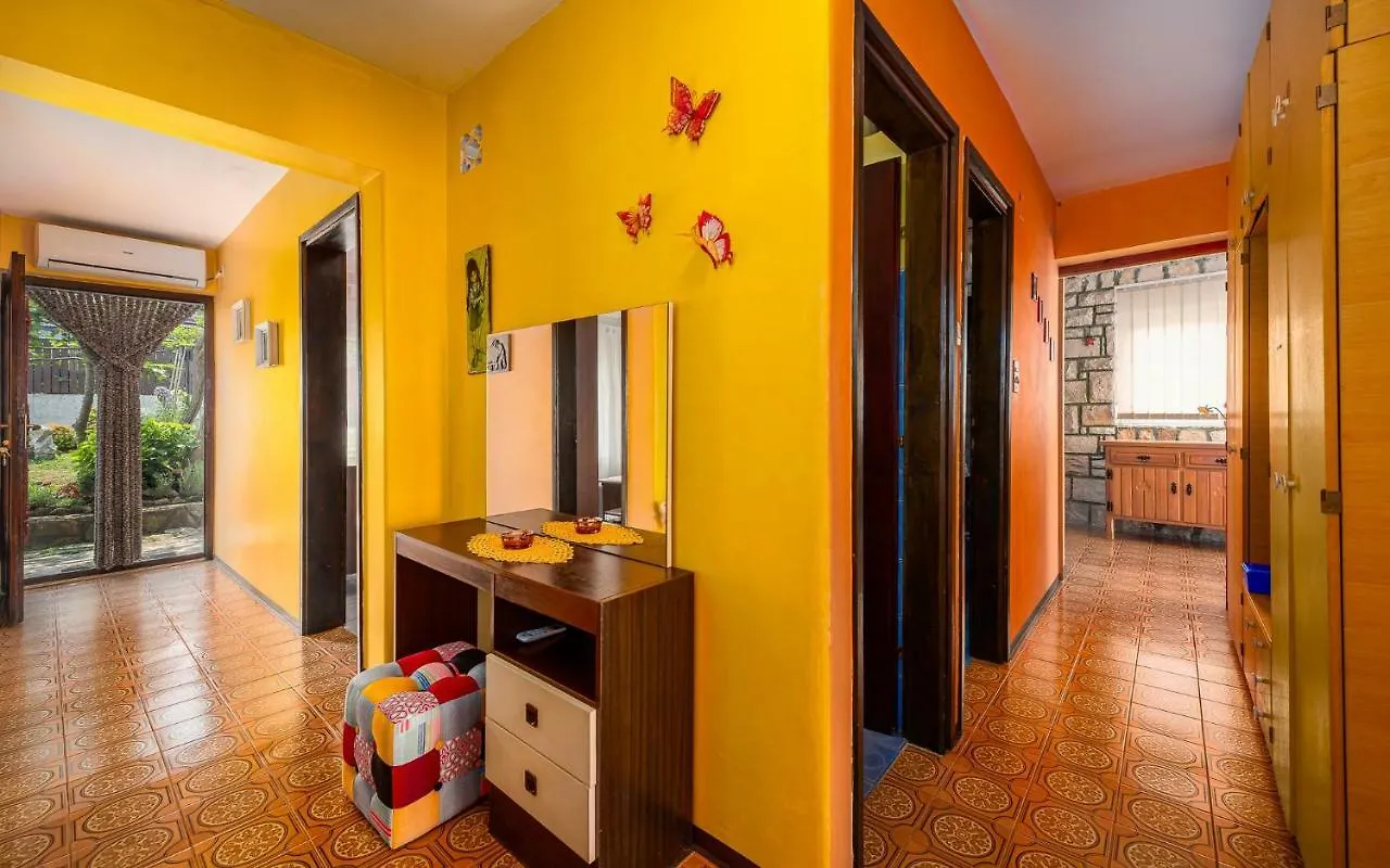 Apartment Crveni Umag 0*,